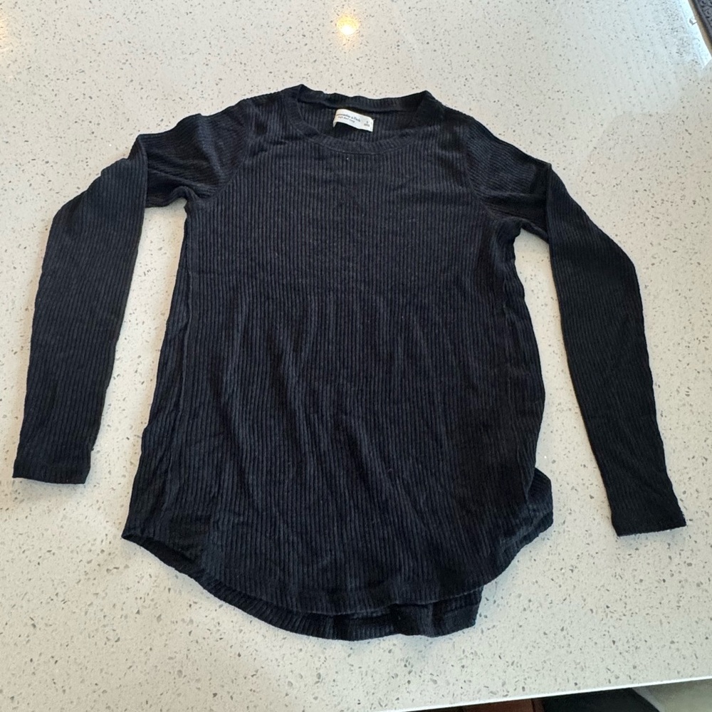 Abercrombie & Fitch Black Ribbed Long-Sleeve Women's Top - Casual Crewneck